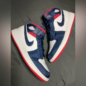 Air Jordan 1 Mid SE 2020 "USA" Size 6Y GS BQ6931-104